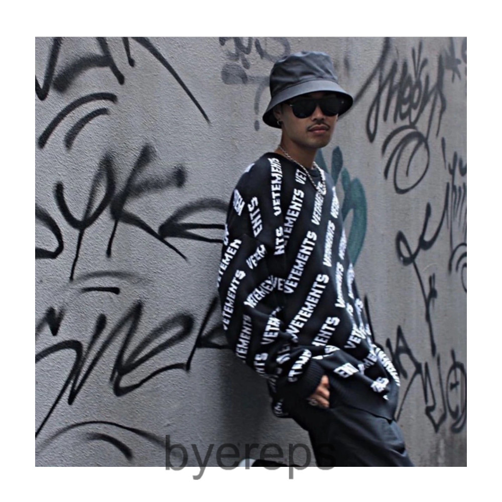 Vetements Knit