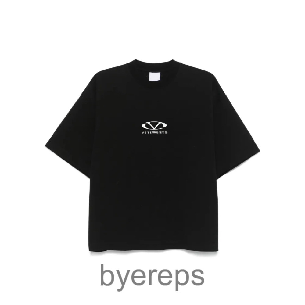 Vetements Logo Shirt — photo 3 of 4