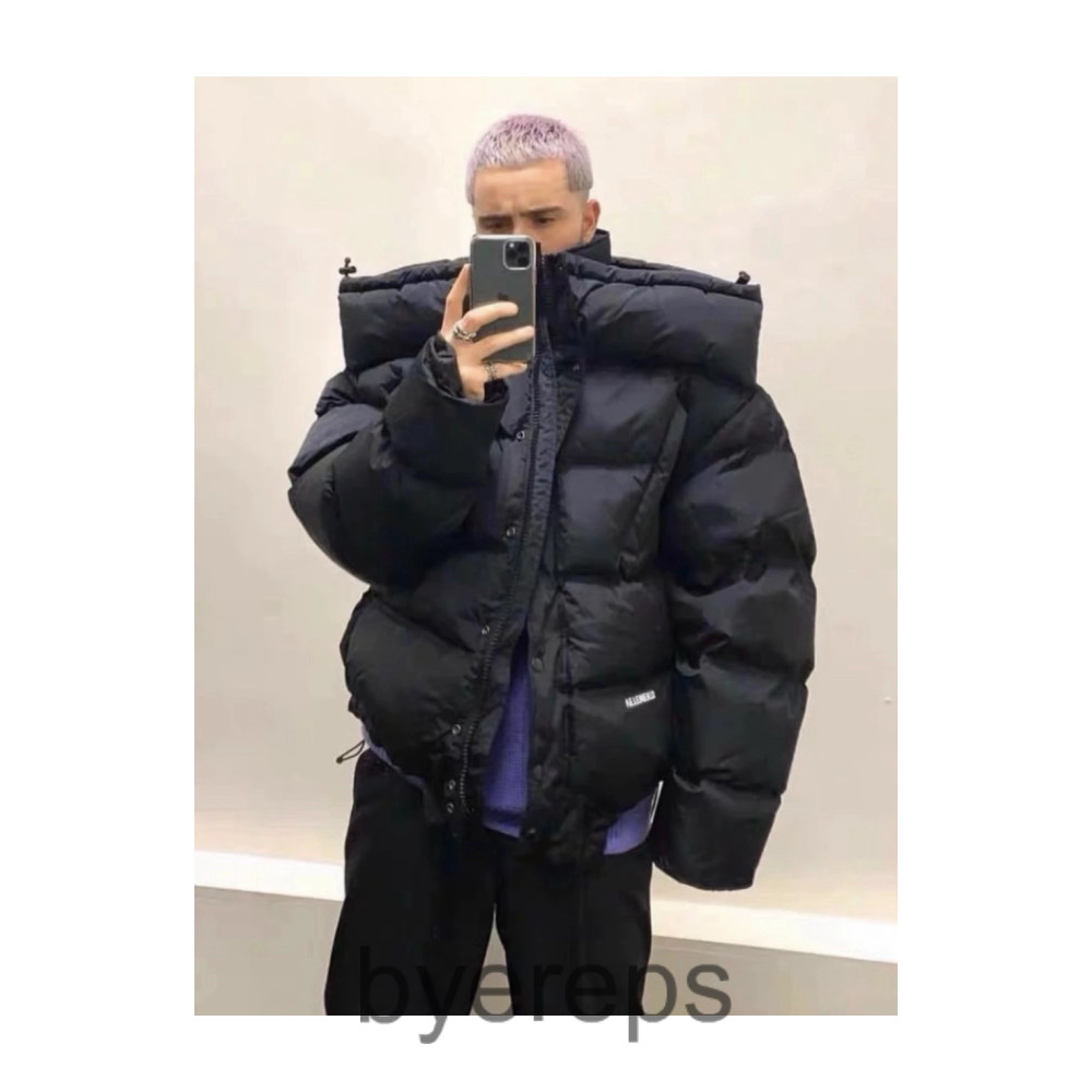 Vetements Parental Puffer Jacket — photo 4 of 4