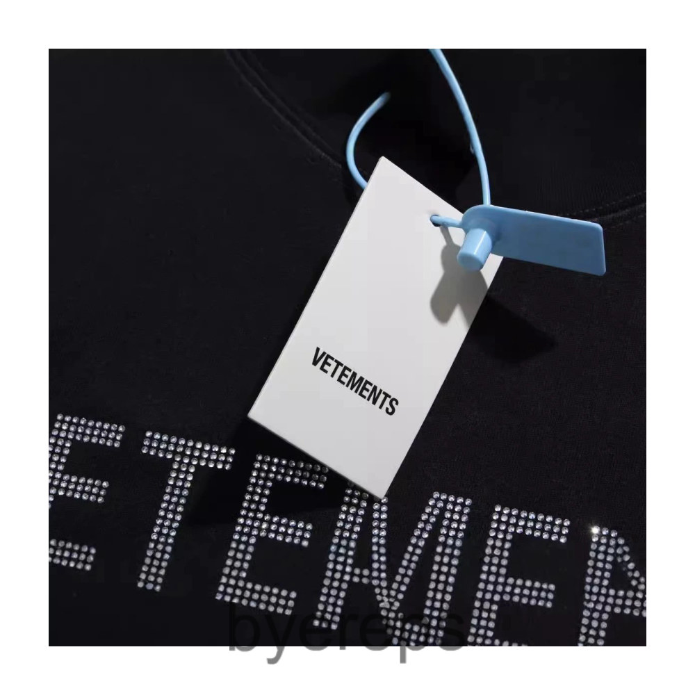 Vetements tee — photo 3 of 4