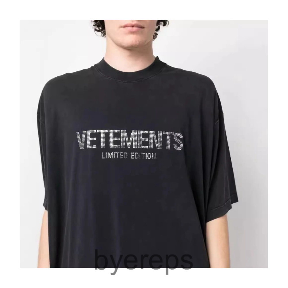 Vetements tee — photo 4 of 4