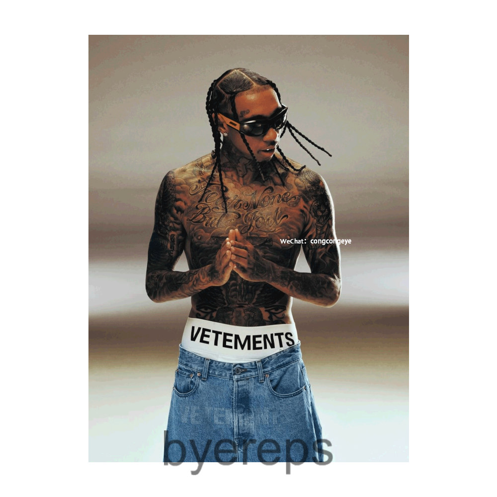 Vetements Undies — photo 2 of 4