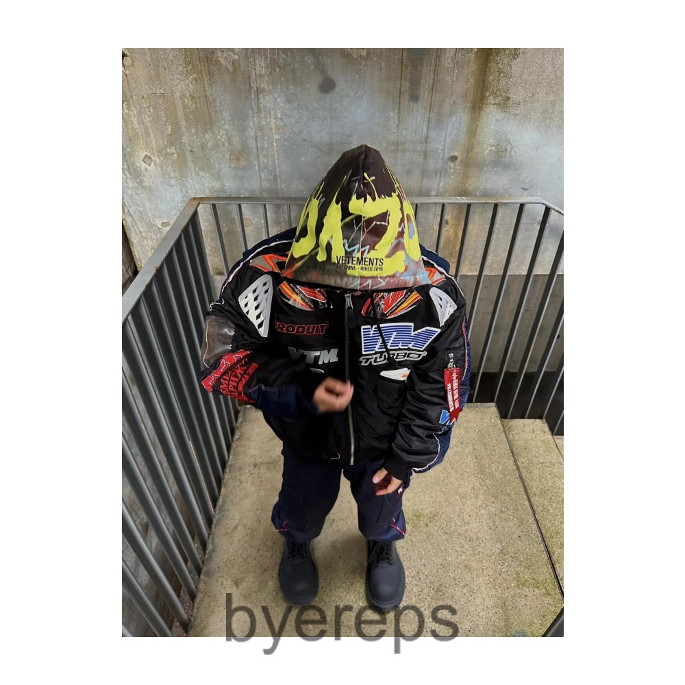 Vetements X Alpha Racing Bomber — photo 3 of 4