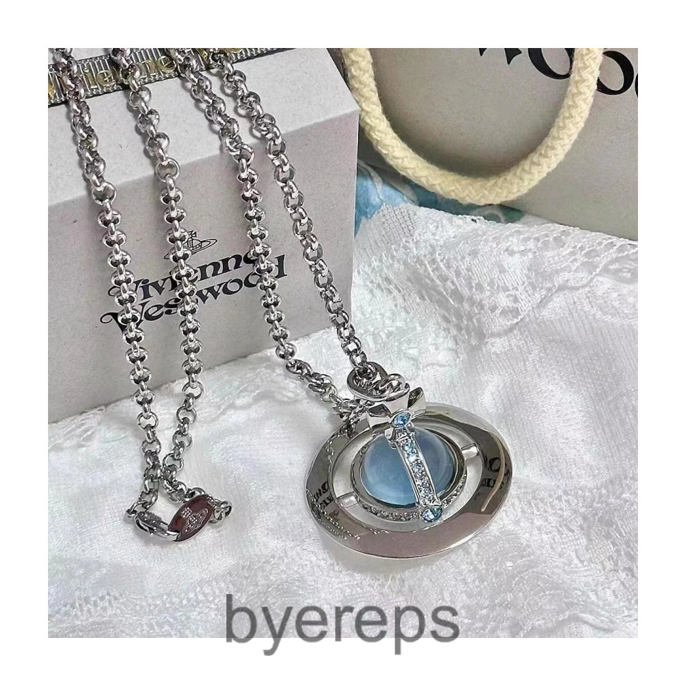 vivienne westwood necklaces — photo 3 of 4