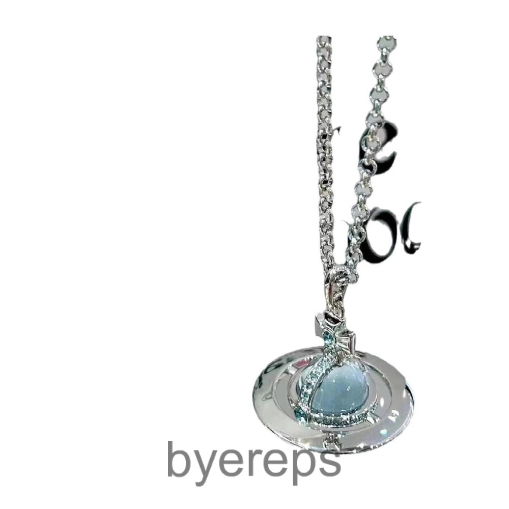 vivienne westwood necklaces — photo 4 of 4