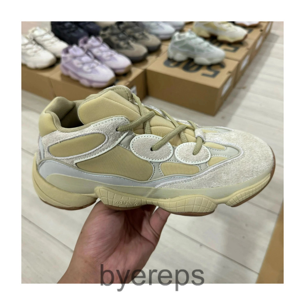 Adidas Yeezy 500 — photo 3 of 4