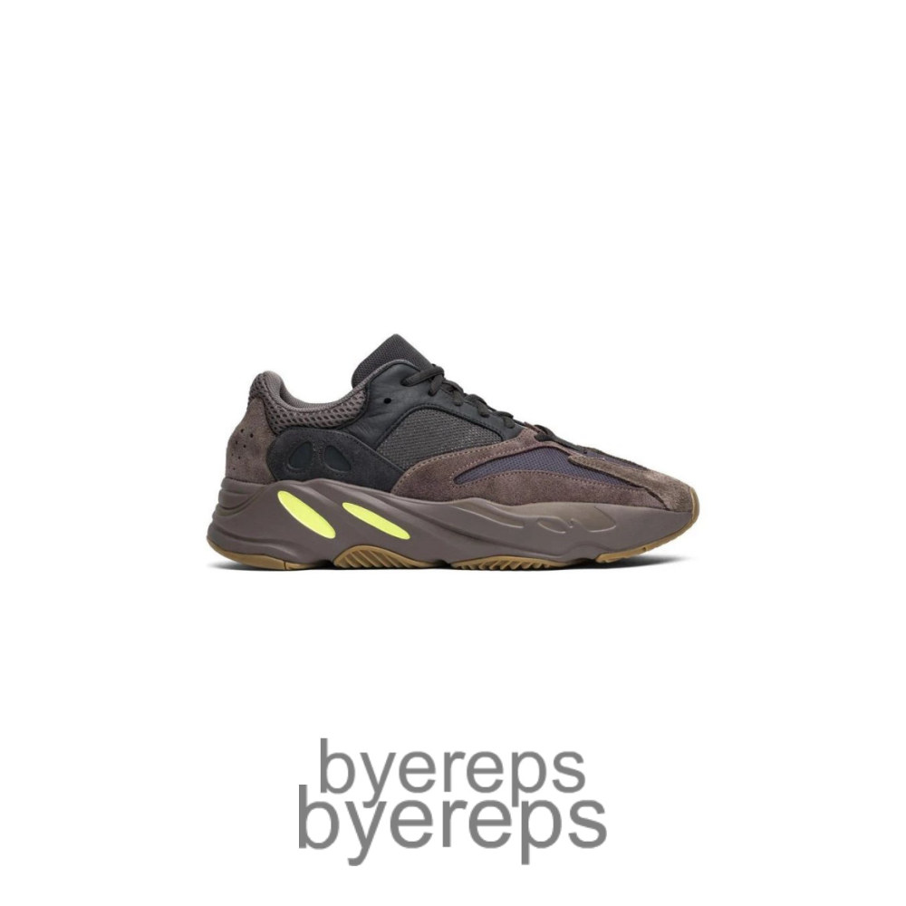 Yeezy 700 Runner