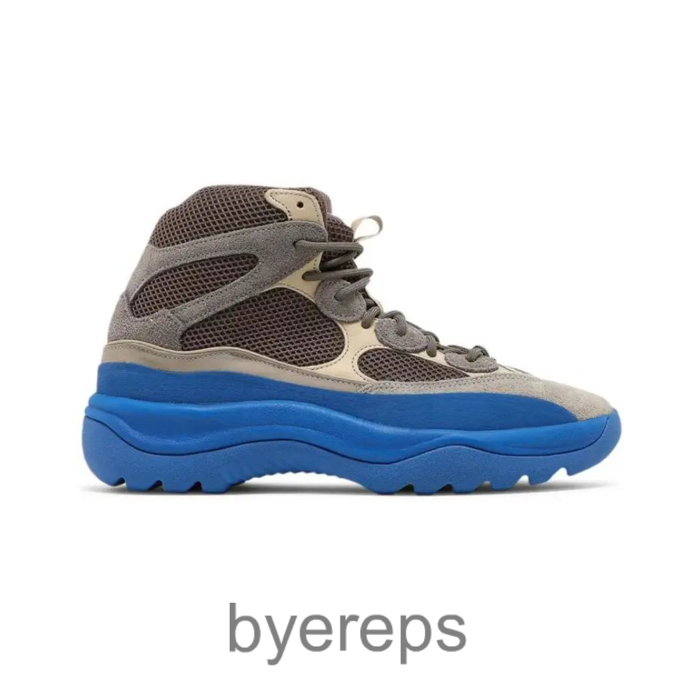 Yeezy desert boots — photo 4 of 4