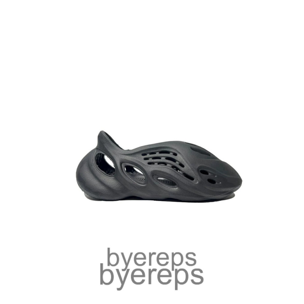 Yeezy Foam Runner Onyx