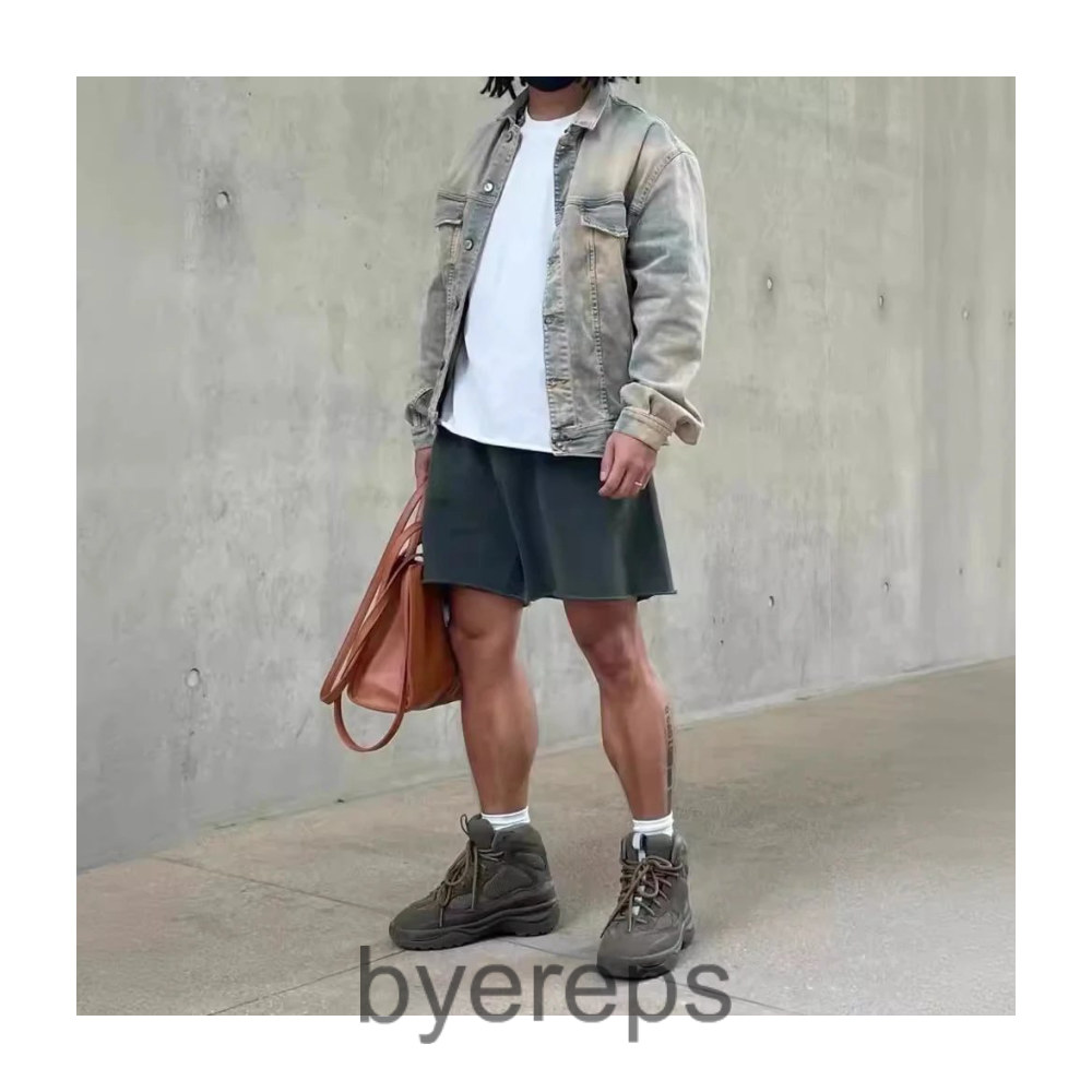 Adidas Yeezy Season 6 Shorts — photo 2 of 4
