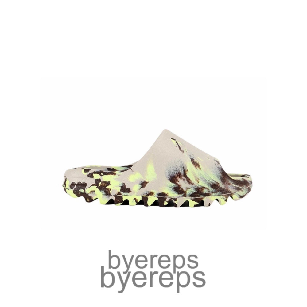Yeezy Slide Mxmogr