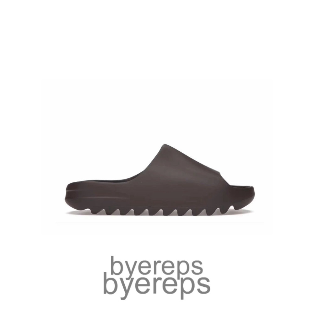 Yeezy Slide Soot